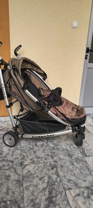 Подарявам количка.