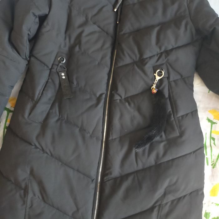 Пуховик зима в очень хорошем состоянии