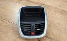 Consola centrala Peugeot 207 cu display și grile de aerisire