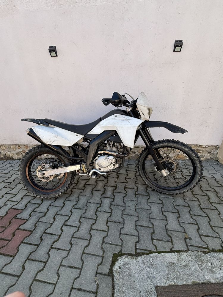 Vand enduro 125cm