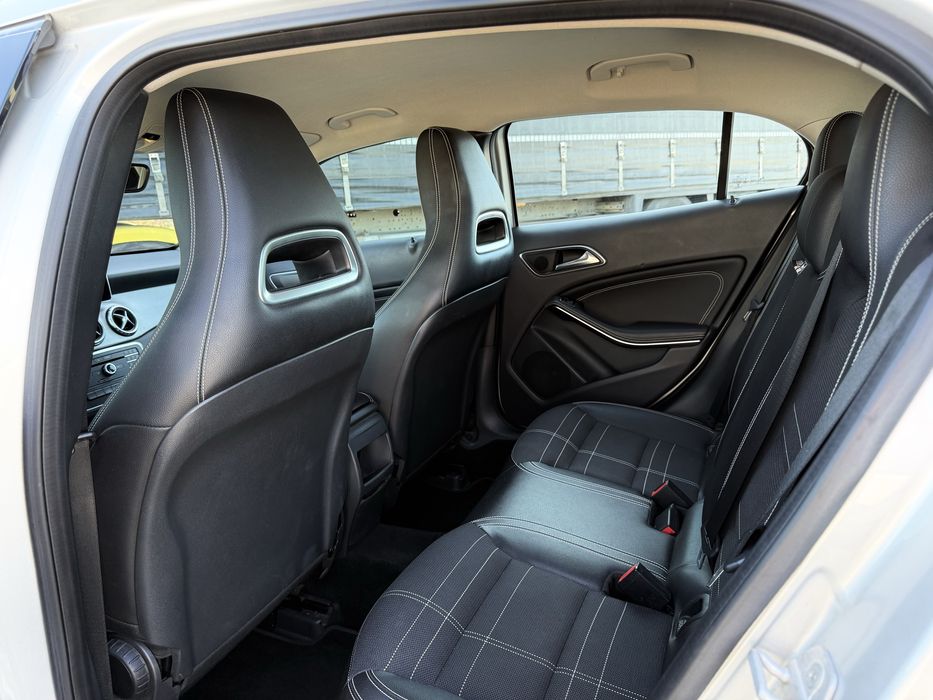 Mercedes GLA 200d 136 Cp 2016 Euro 6 | Camera | Garantie | Finantare |