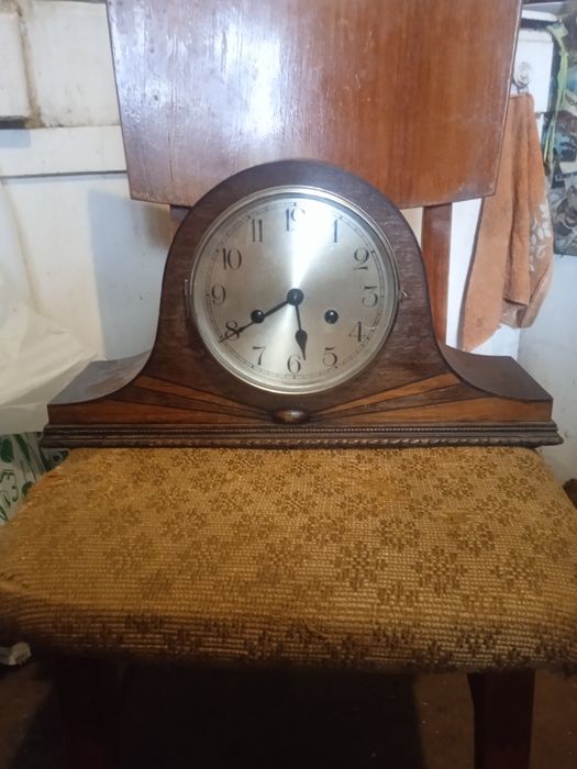 Настолен френски часовник