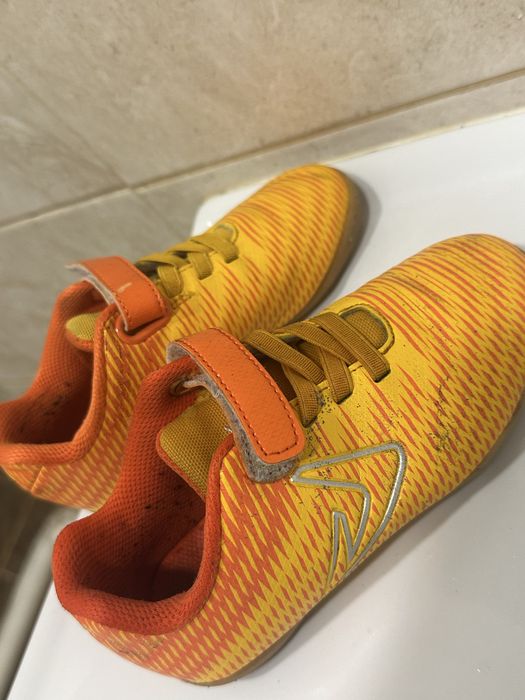 Продам сороконожки для мальчика