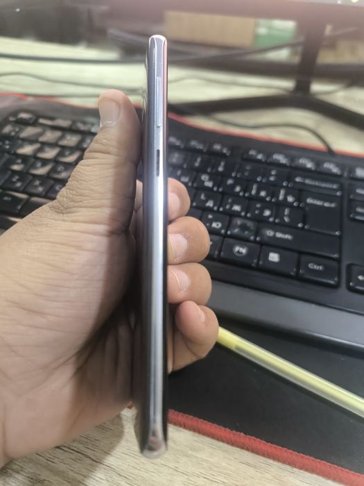 Samsung s8 holati yaxshi