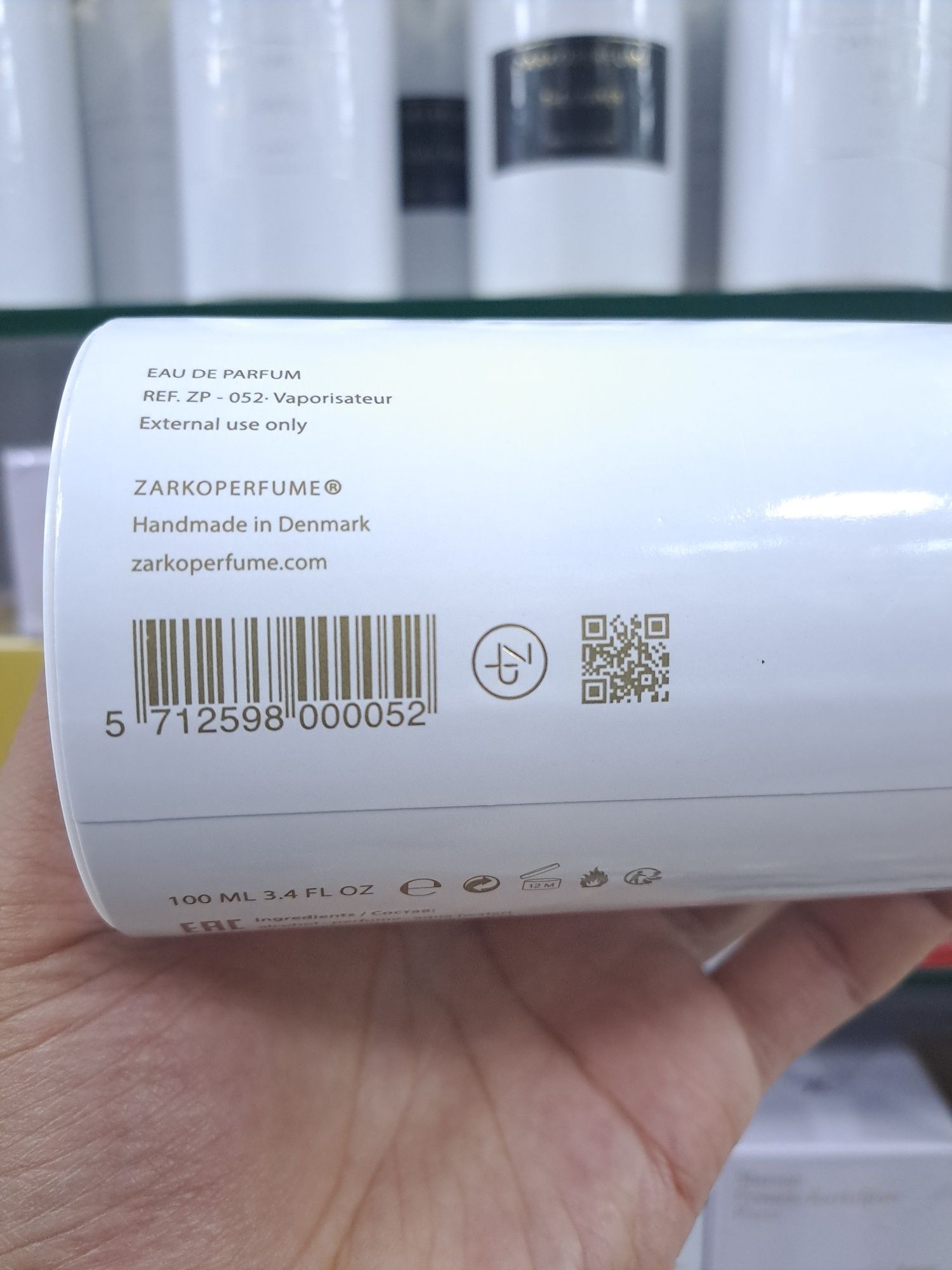 Pink molecule 090 09 zarkoperfume