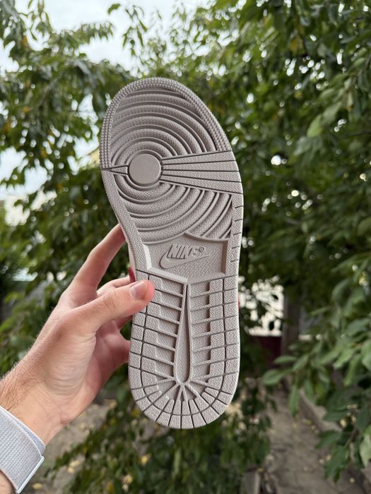 Jordan 1 Low Grey, marimea 41, 42, citeste descrierea