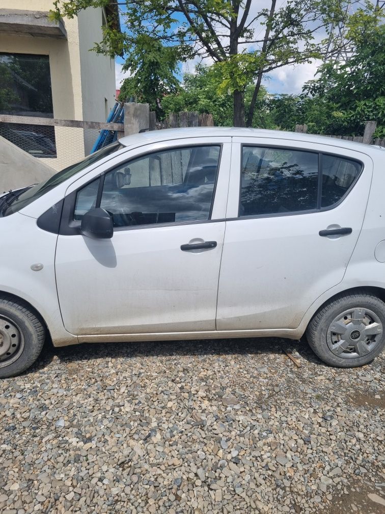 Suzuki splash 2011