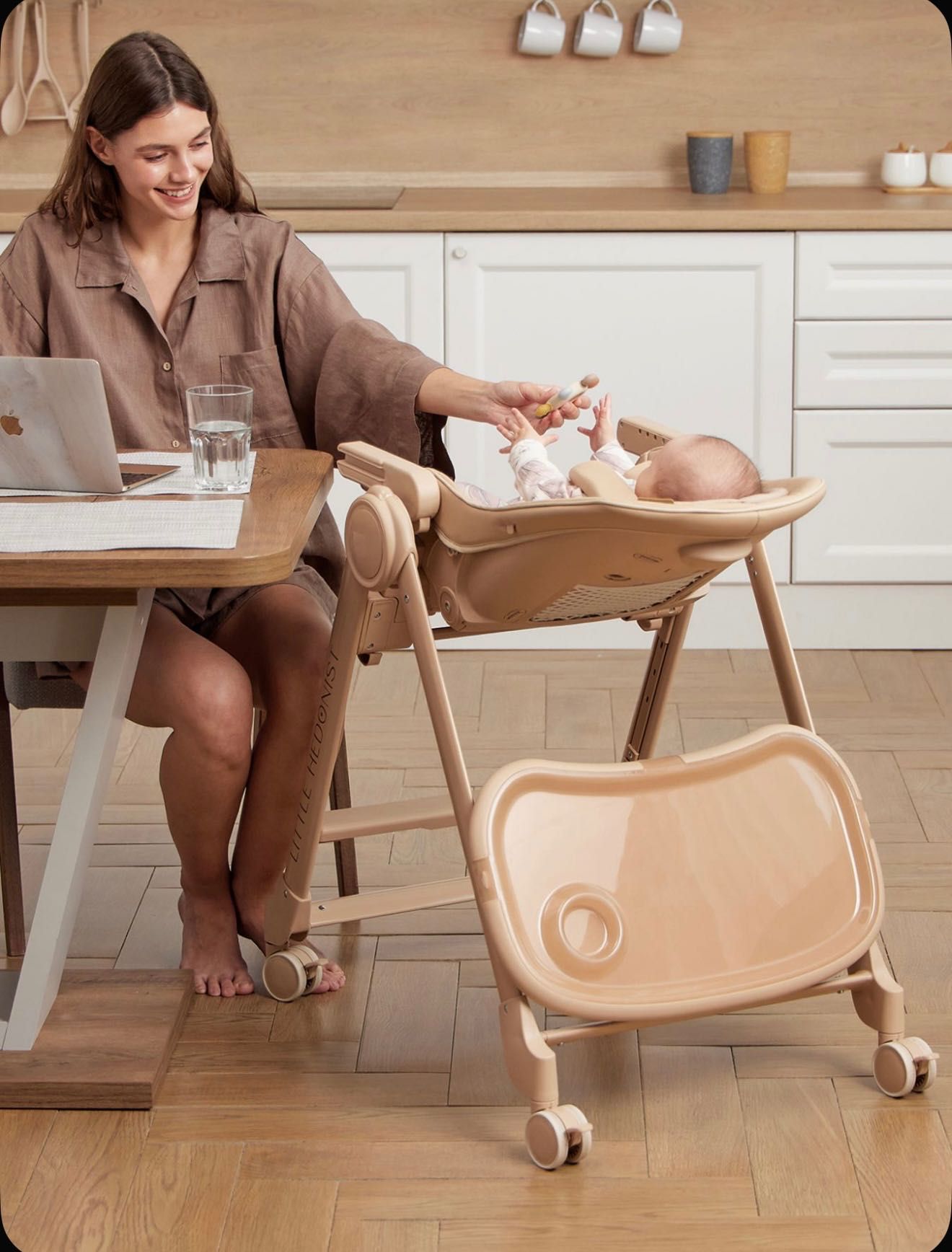 Стульчик-шезлонг для кормления happy baby berny lux