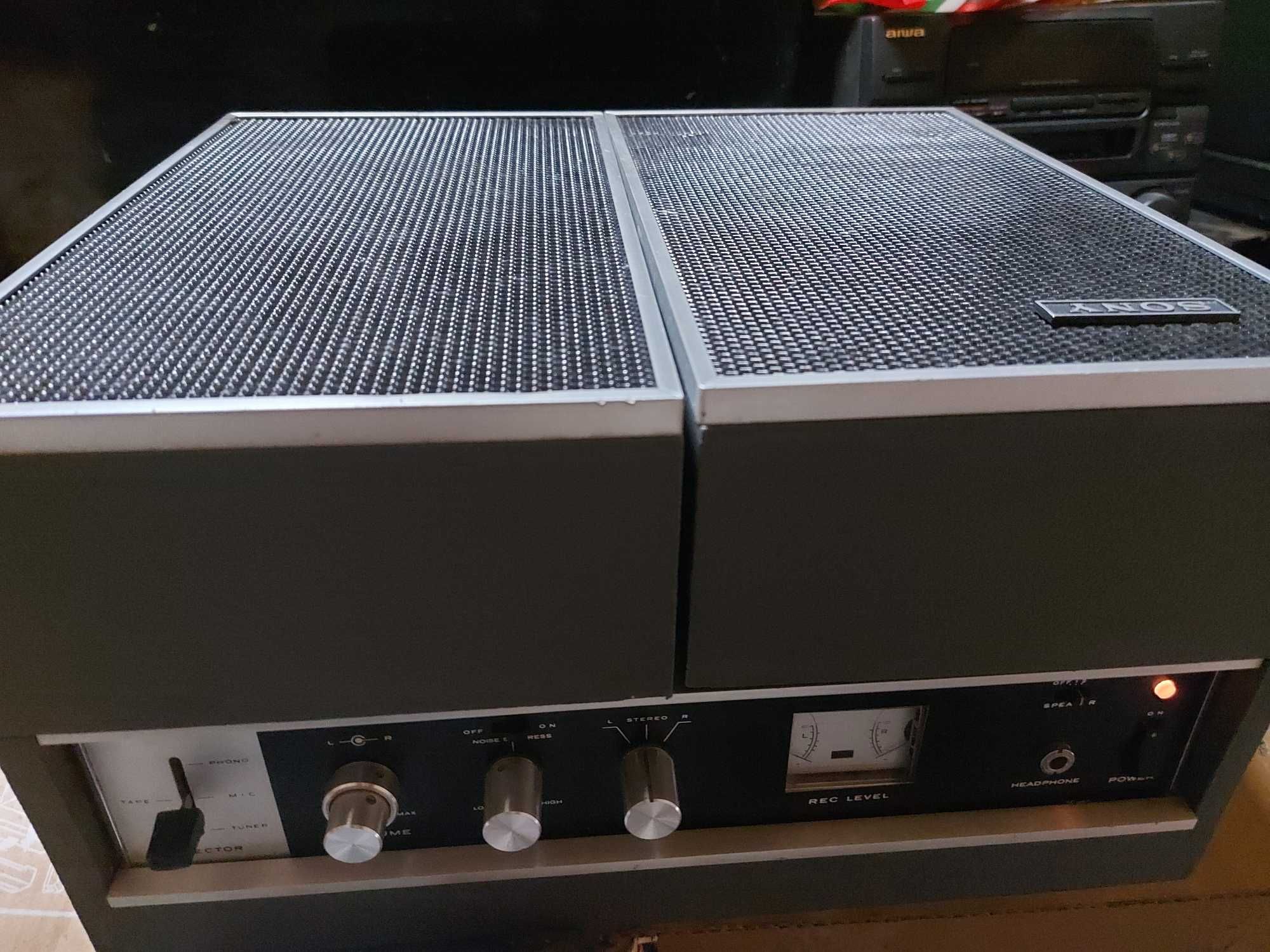 Sony TC-230 Tapecorder
HiFi Stereo Reel to Reel Tape Recorder