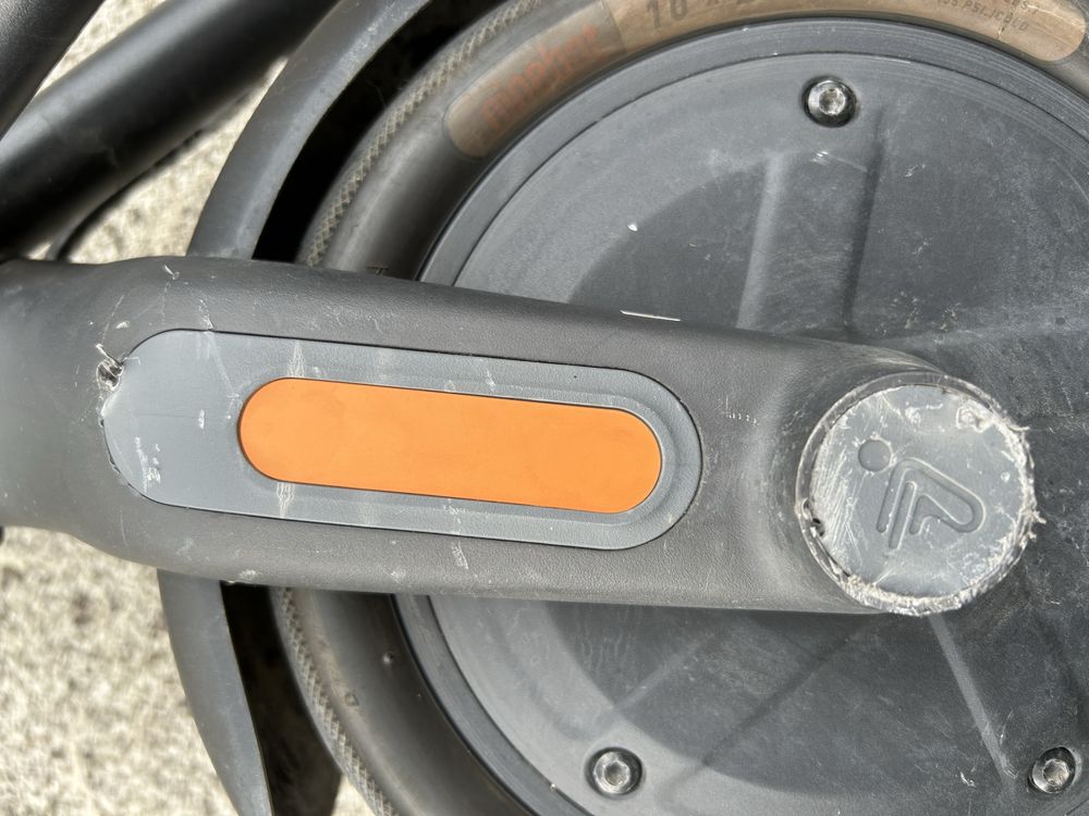 Електрическа тротинетка Ninebot Segway F30E