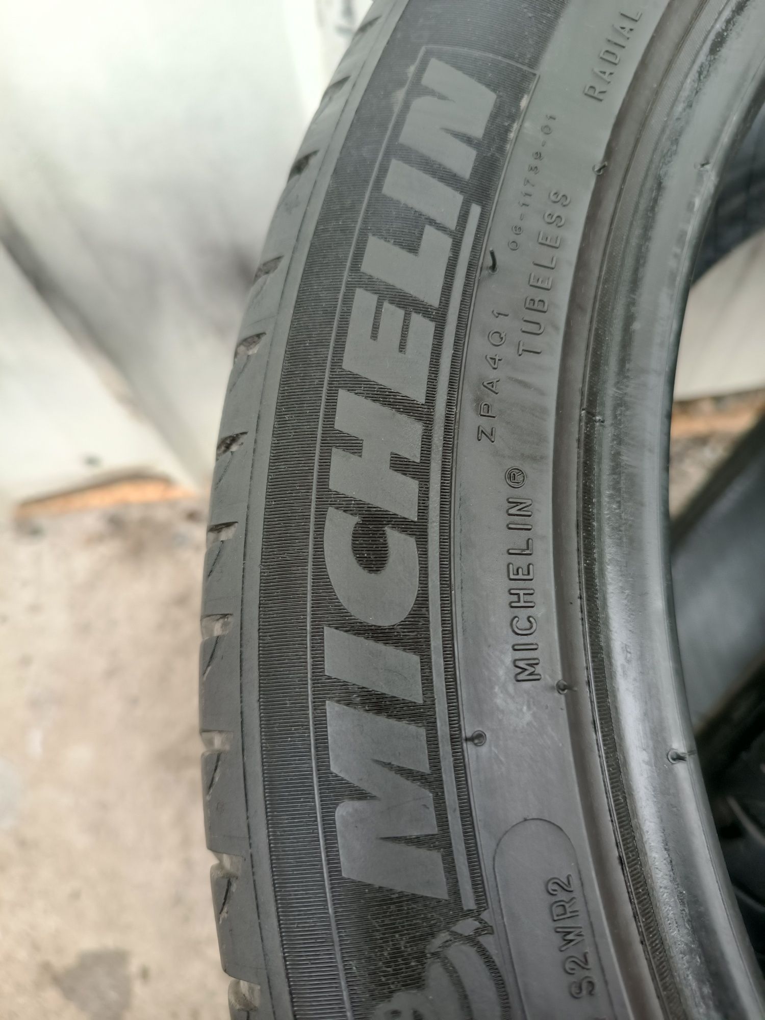 245/45/19 Michelin Дот 1921