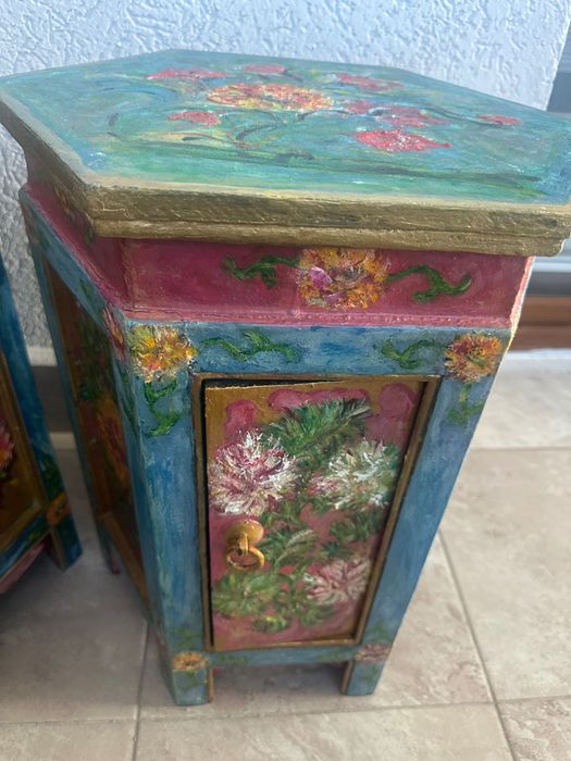 Старинни шкафчета 2броя