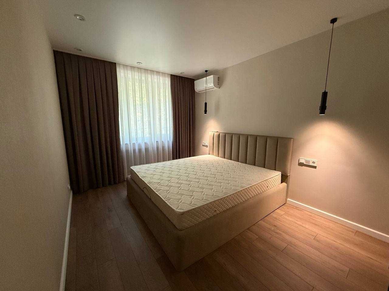 V299 ПРОДАЕТСЯ квартираГ.Лопатина Космонавты метро 3/3/5 70м2