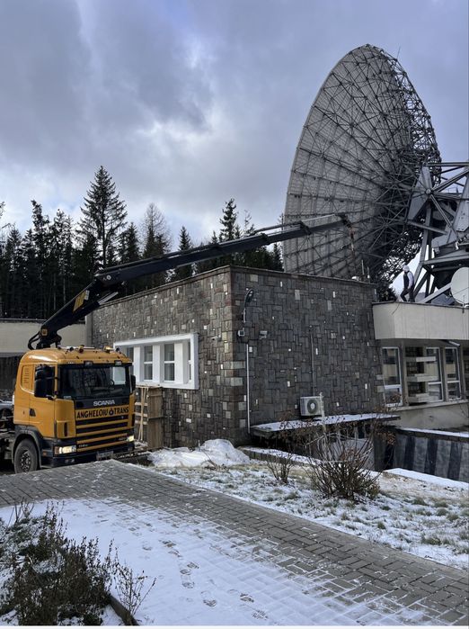 Vand Scania 6x4 cu macara