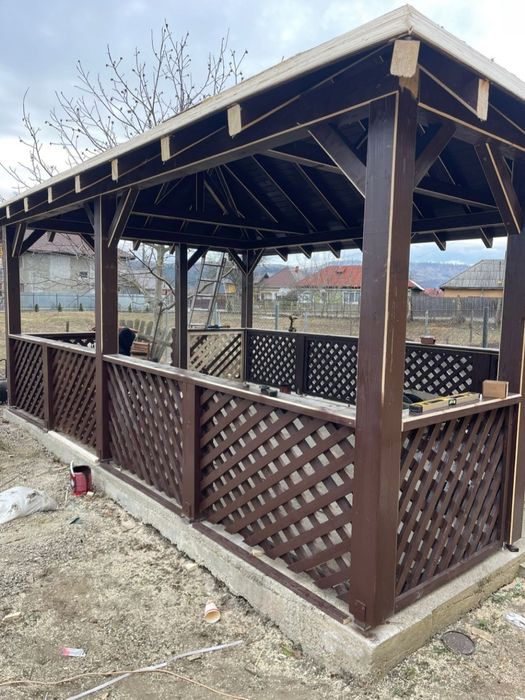 Vând căsuțe foișoare terase de gradina