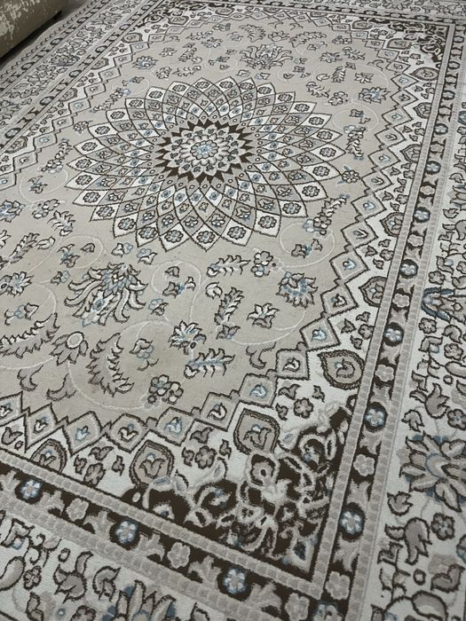 Продам            ковер