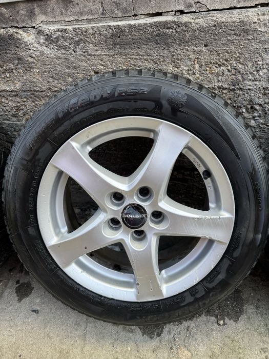 Jante R15 cu anvelope Wolkswagen Polo