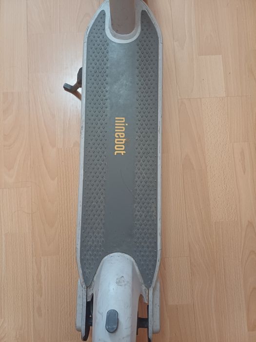 Електрическа тротинетка Ninebot