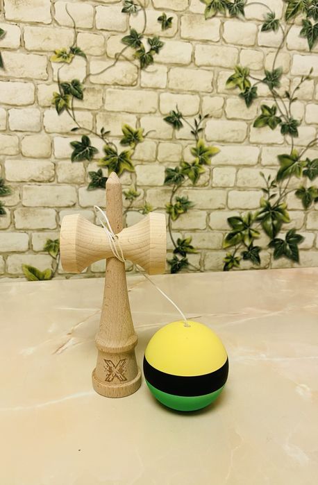 Kendama X din lemn