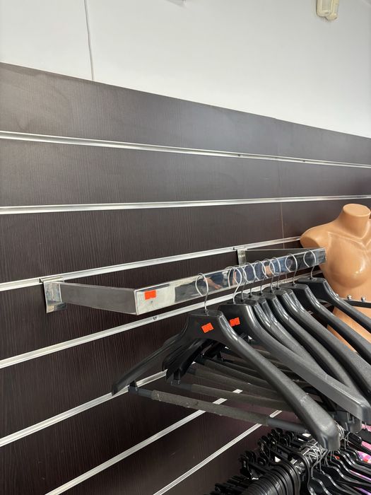 Оборудване за магазин за дрехи