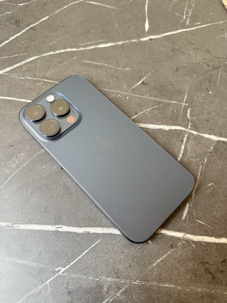 IPhone 15 Pro 256GB Blue ICLOUD