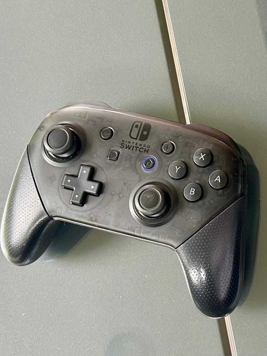 Nintendo Switch Fortnite + 3 jocuri + Pro Controller + accesorii