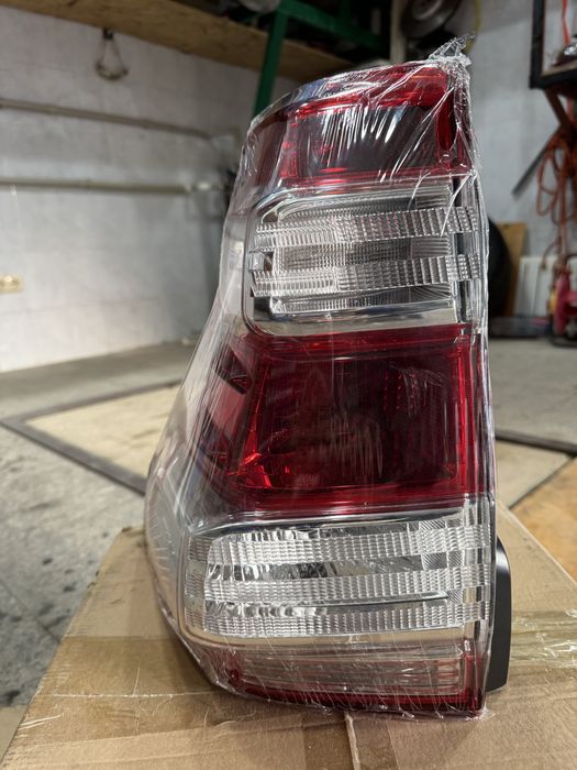 Фара задняя левая на тоёта прадо 150 кузов