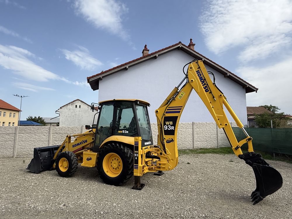Buldoexcavator KOMATSU WB-93 R5,stare foarte buna.IMPORT