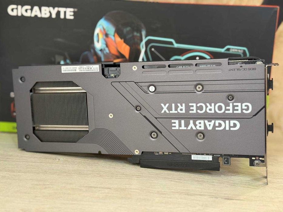 Gigabyte Gaming RTX4060 8GB 128BIT GDDR6 OC Как Новый Фулл Комплект