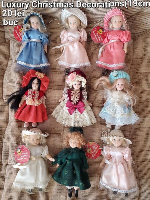 Păpuși mici din porțelan