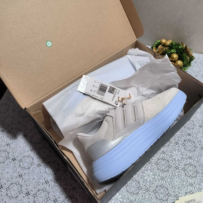 Pantofi sport dama Adidas UltraDream Bold