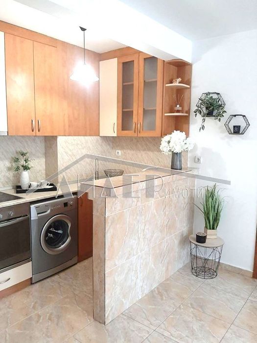 Дава се под наем Тристаен апартамент в Пловдив, Младежки Хълм - 80 кв.м за 500 € - Снимка #5