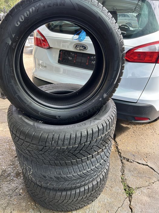 4 зимни гуми goodyear 235 55 18