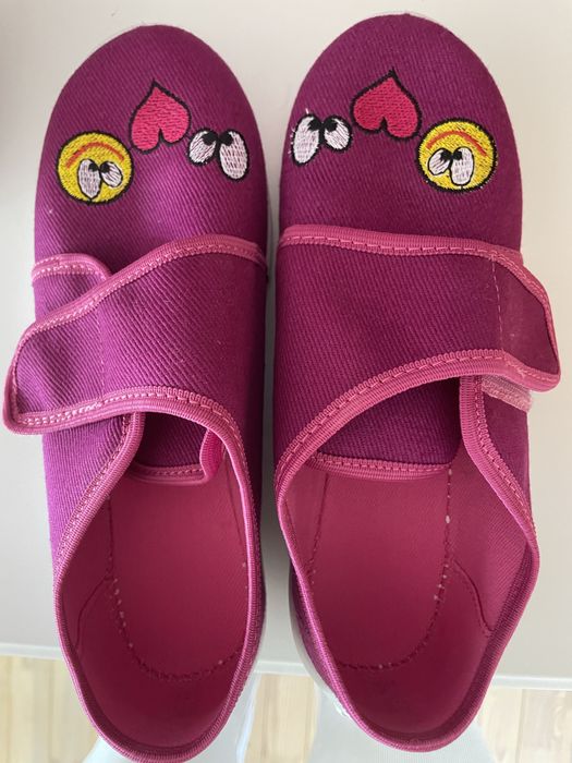 Детски платнени обувки