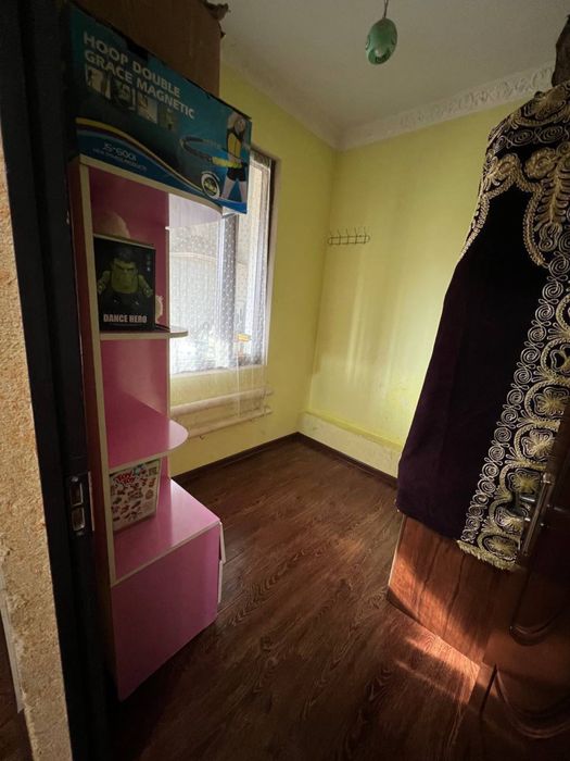 2в3 комнатная квартира возле метро Яшнабад , 2/2/4, 50 кв.м