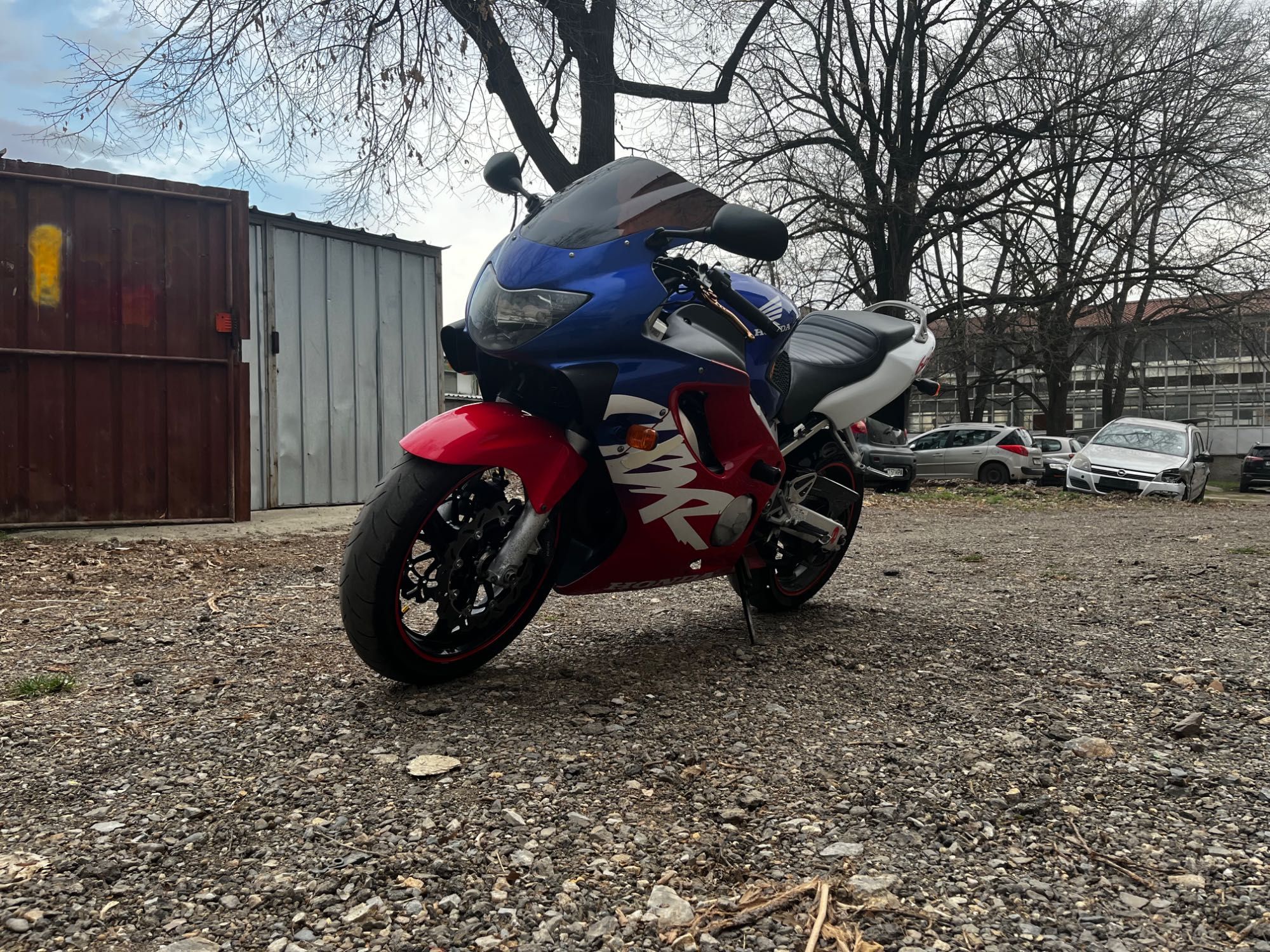 Honda cbr 600 f4