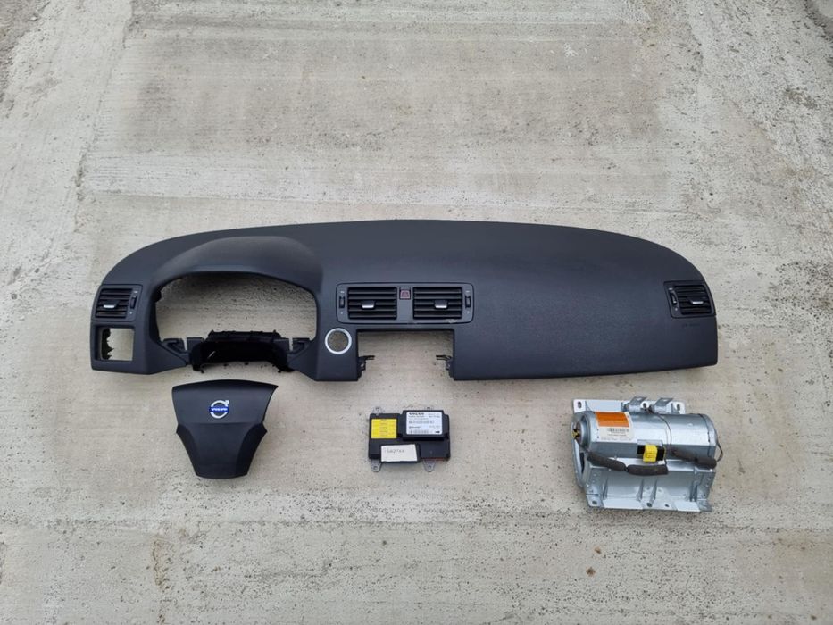 Plansa de bord Volvo V50/S40 (2004-2012)
