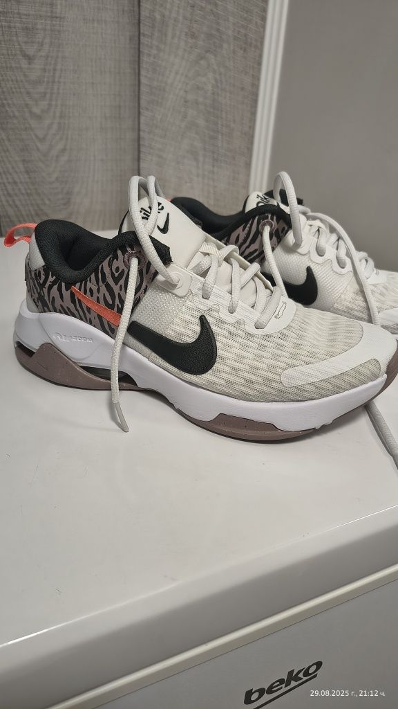 Nike Air Zoom 38номер