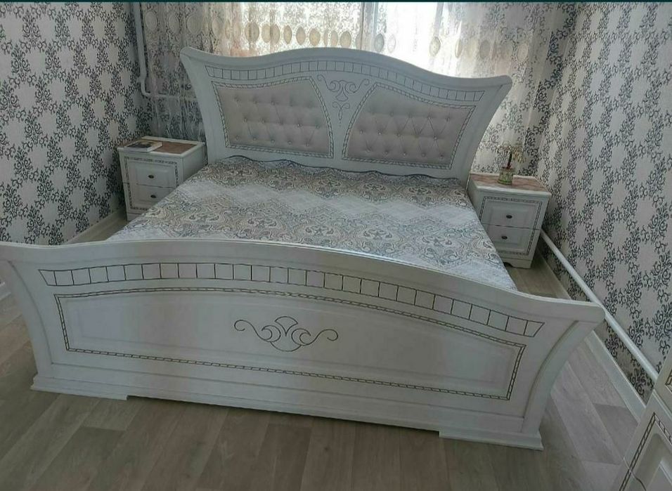 Кровать, тумбы "Каролина" белый/золото