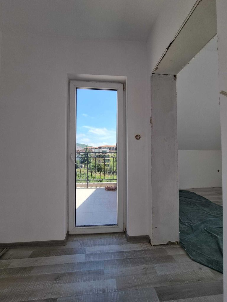 Продава се Двустаен апартамент в Свети Влас - 74 кв.м за 1106 €/кв.м - Снимка #11