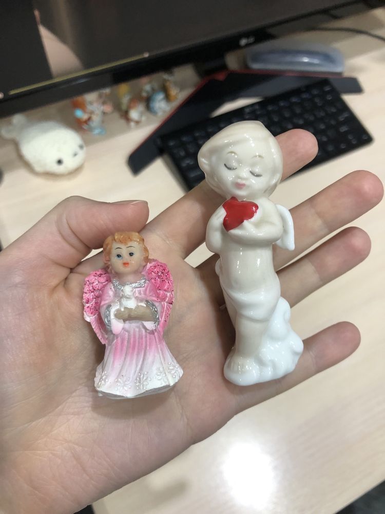 Две статуэтки ангелы