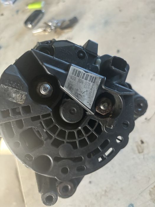 Alternator Renault Master motor 2.5 euro4