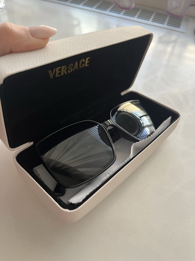 Слънчеви очила  Versage