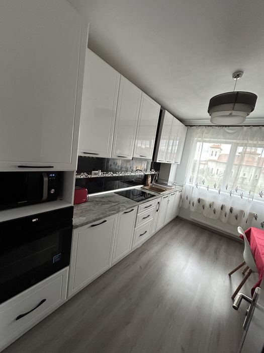 Apartament etaj 1, bloc nou.