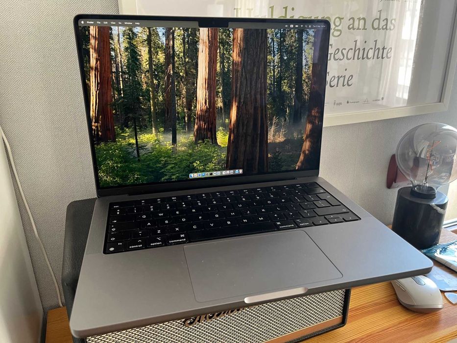 MacBook Pro 14", M1 Pro Chip, 16GB, 512GB SSD, единствен собственик