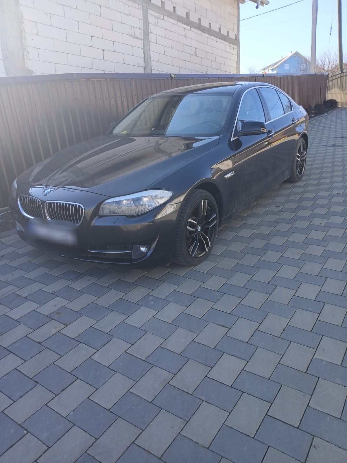 Vând sau schimb bmw seria 5