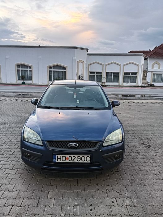 Vând Ford focus 2