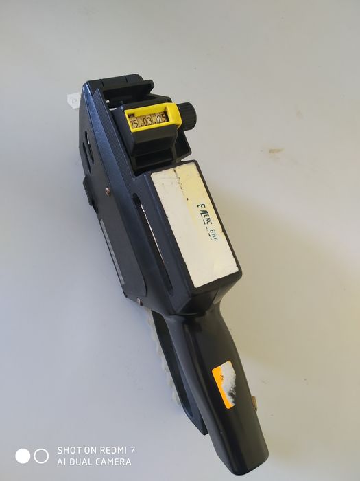 Маркиращи клещи за етикети