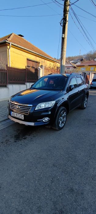 Vand sau schimb Toyota Rav4 2011 2.2 Diesel Automată
