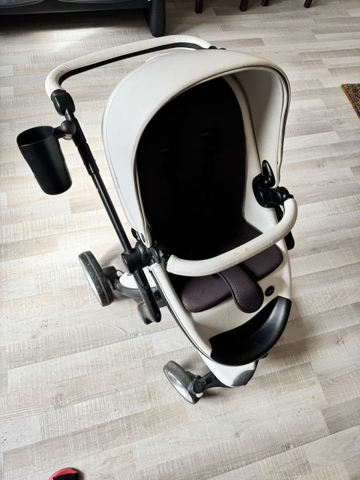 Carucior Mima Xari 2in1 +accesorii + set iarna